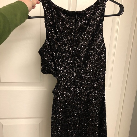 Strapless black sequin mini dress - Picture 4 of 6